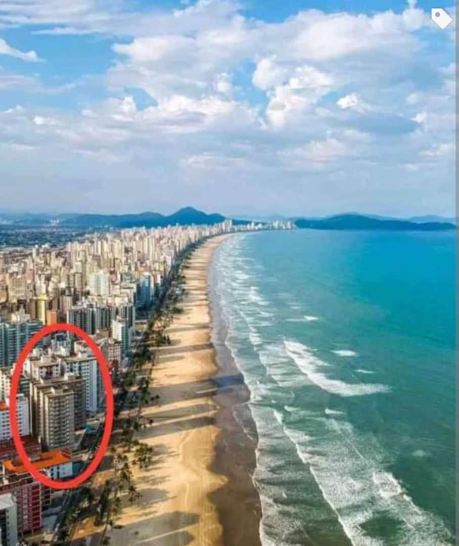 Apartamento Frente Ao Mar Com Varanda E Piscina 프라이아 그란데 외부 사진