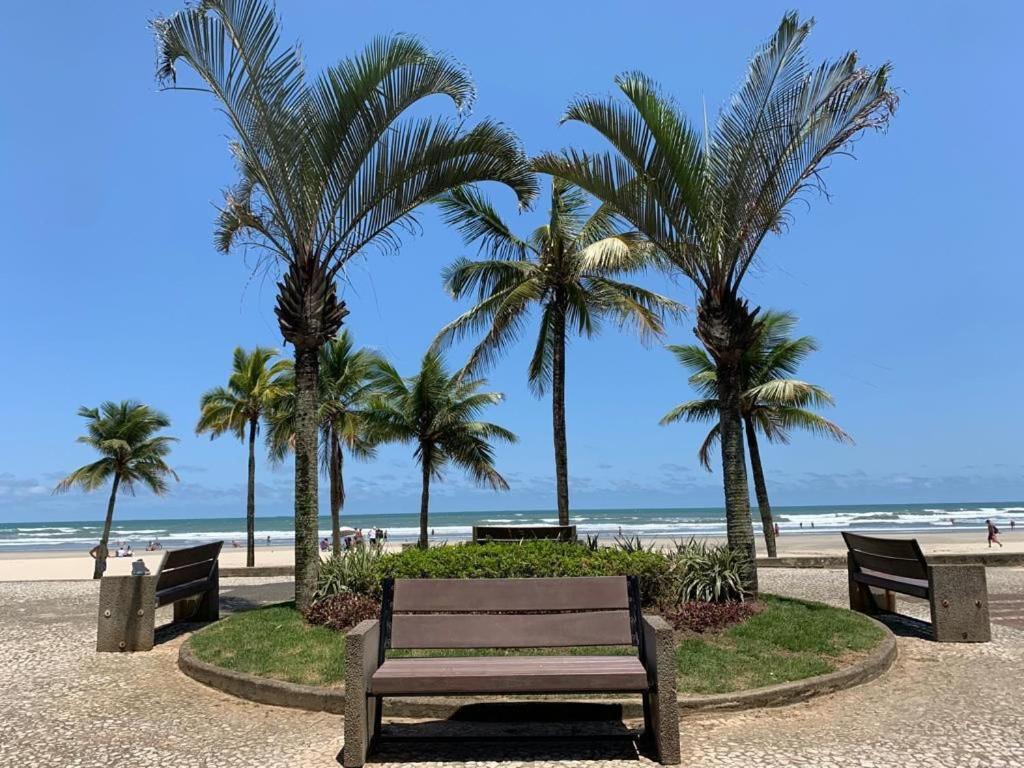 Apartamento Frente Ao Mar Com Varanda E Piscina 프라이아 그란데 외부 사진